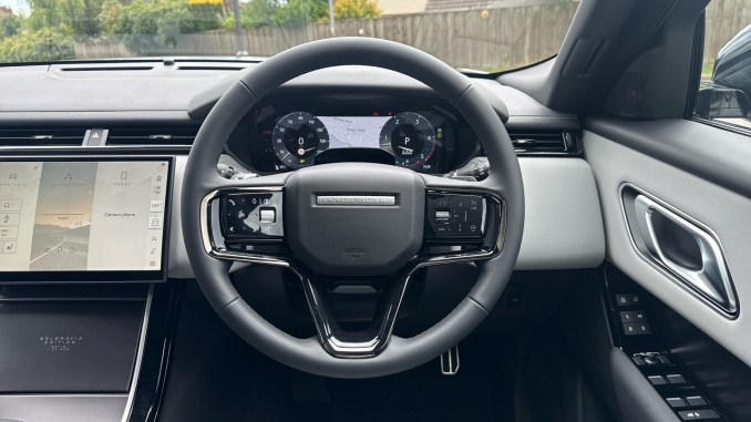 Land Rover Range Rover Velar 3.0 D300 MHEV Belgravia Edition 5dr Auto Diesel Estate - Image 15